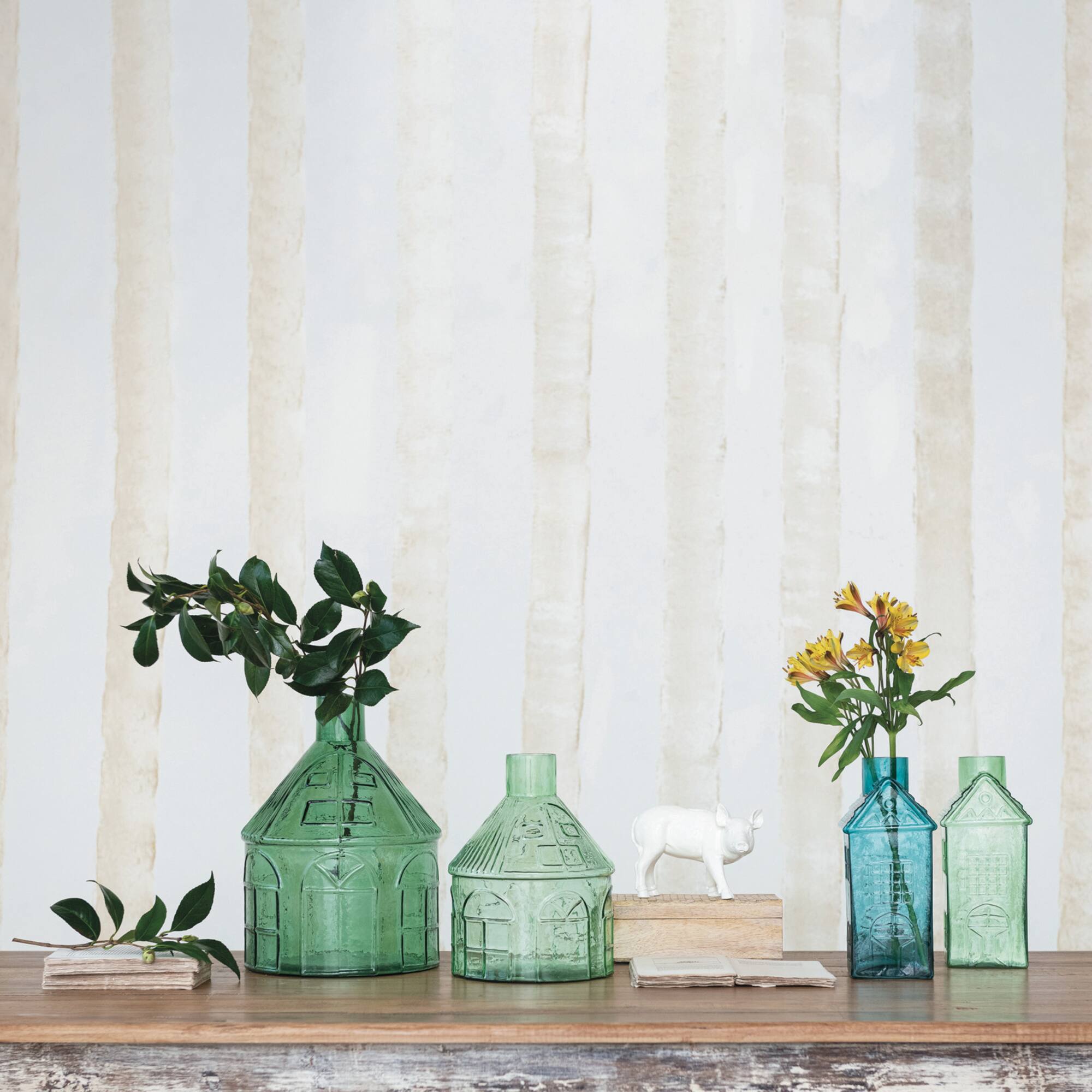 Hello Honey® 10.5" Charming Glass House-Shaped Vase Set